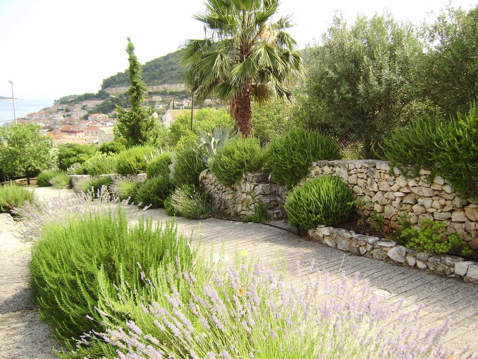 Villa Kate Vis Exterior foto