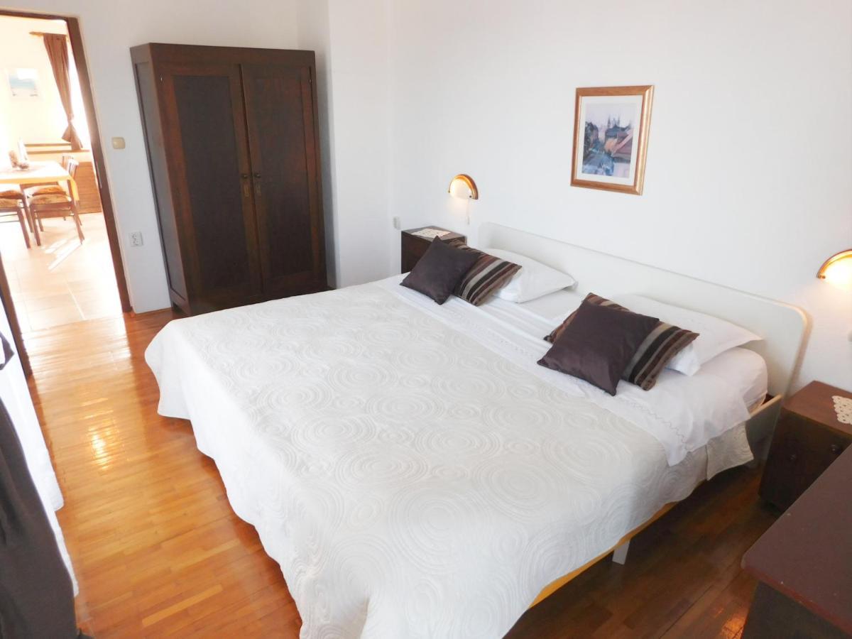 Villa Kate Vis Exterior foto